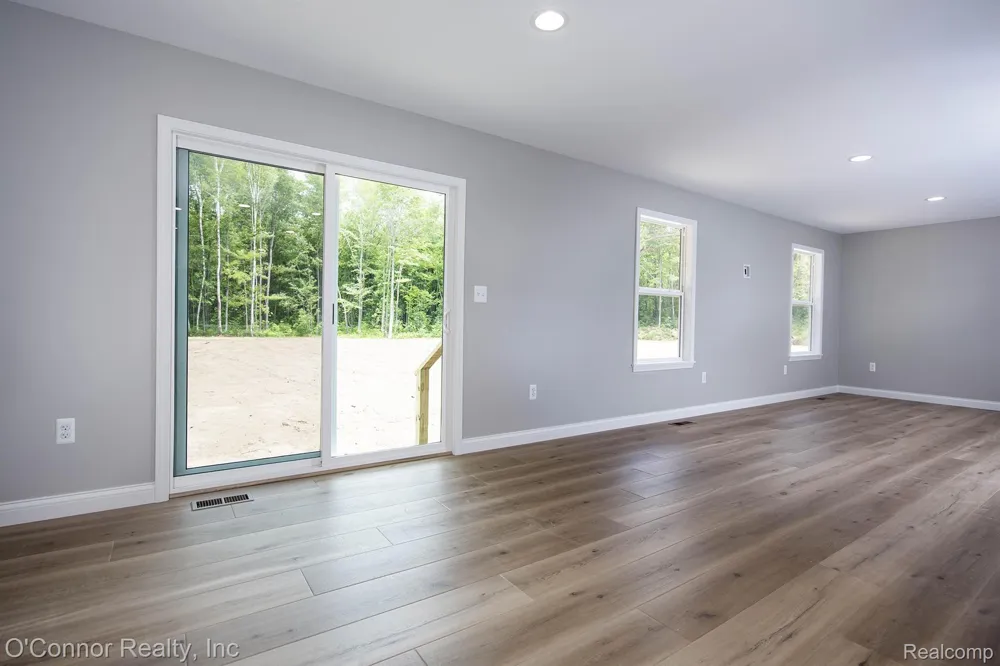 3834 Knapp Avenue Port Huron Charter Township, MI 48060