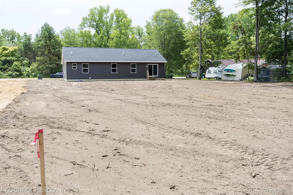 3834 Knapp Avenue Port Huron Charter Township, MI 48060