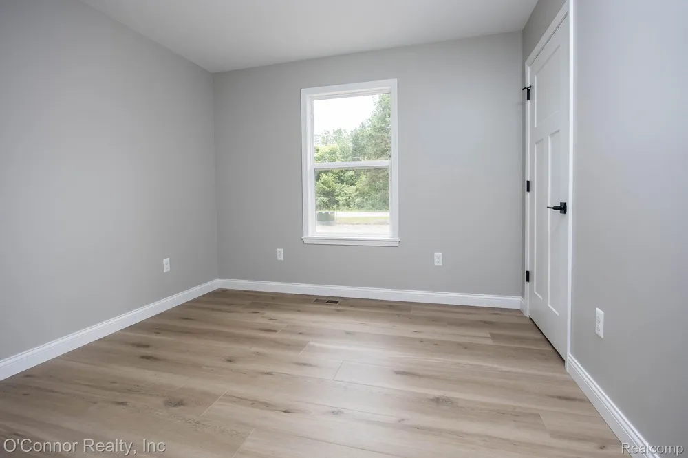 3834 Knapp Avenue Port Huron Charter Township, MI 48060