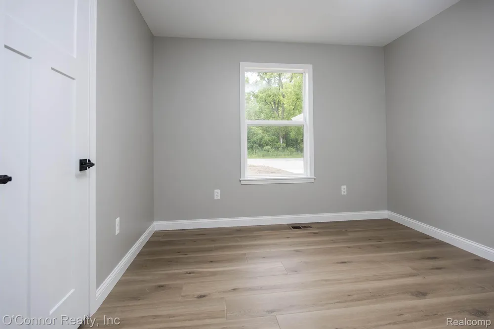 3834 Knapp Avenue Port Huron Charter Township, MI 48060