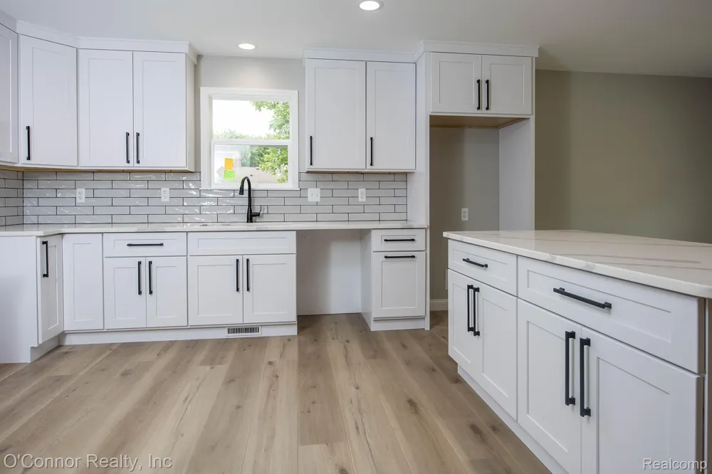 3834 Knapp Avenue Port Huron Charter Township, MI 48060