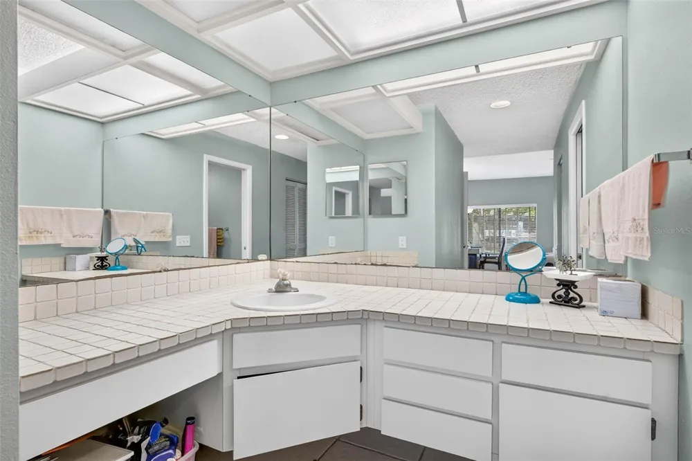 1846 LAKE CYPRESS DRIVE #1846 Safety Harbor, FL 34695