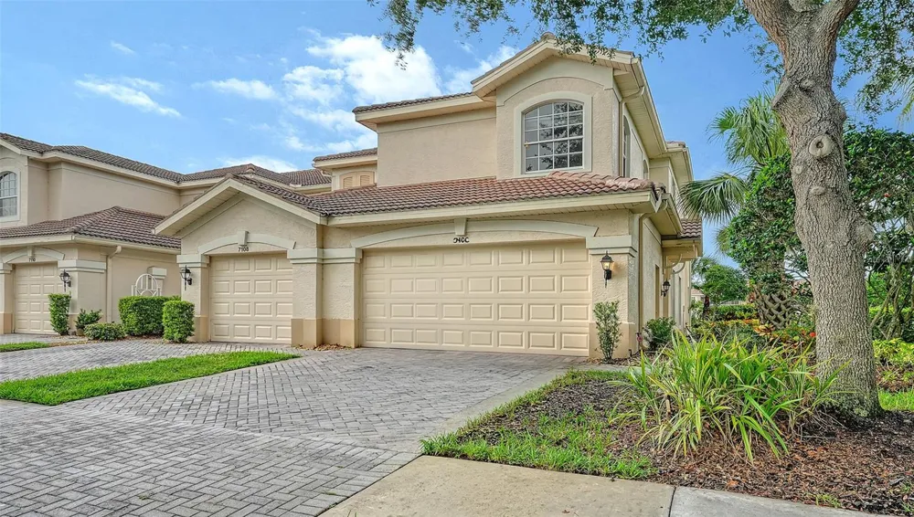 7106 PROSPERITY CIRCLE #1201 Sarasota, FL 34238