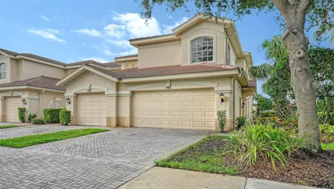 7106 PROSPERITY CIRCLE #1201