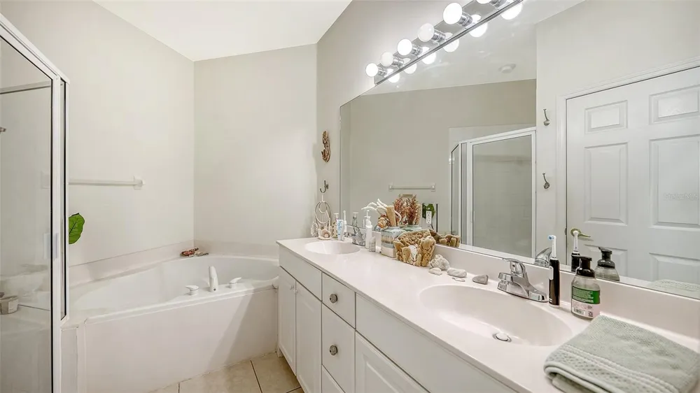 7106 PROSPERITY CIRCLE #1201 Sarasota, FL 34238