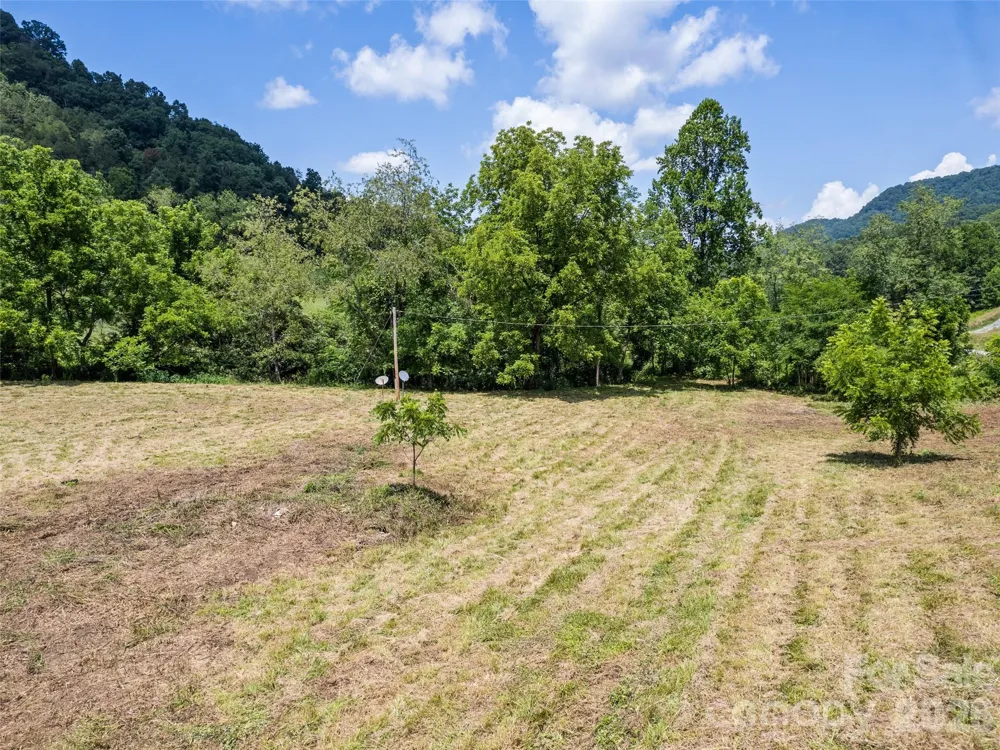 309 Sugar Creek Road Leicester, NC 28748