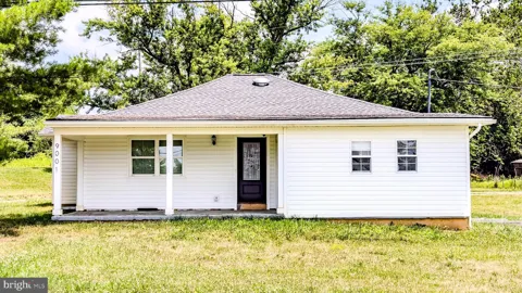 9001 HOLLOW ROAD