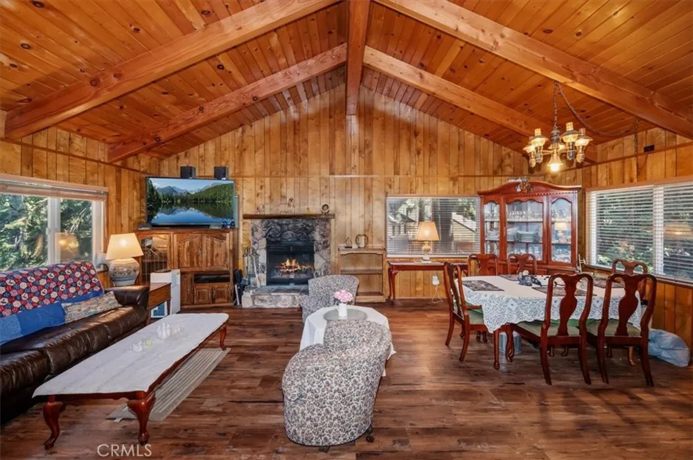 31175 All View Running Springs, CA 92382