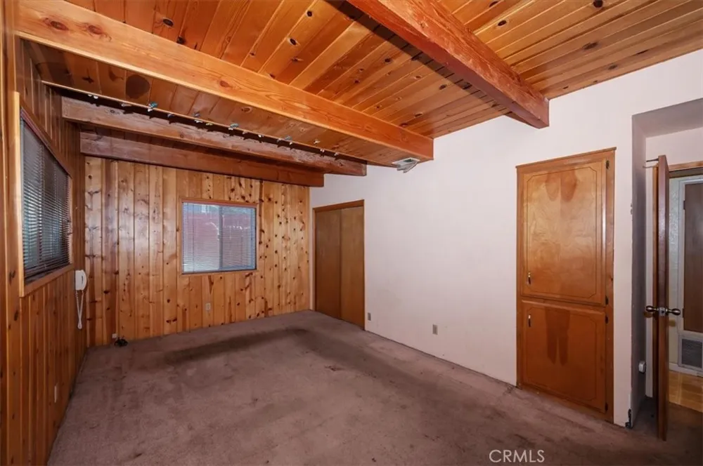 31175 All View Running Springs, CA 92382