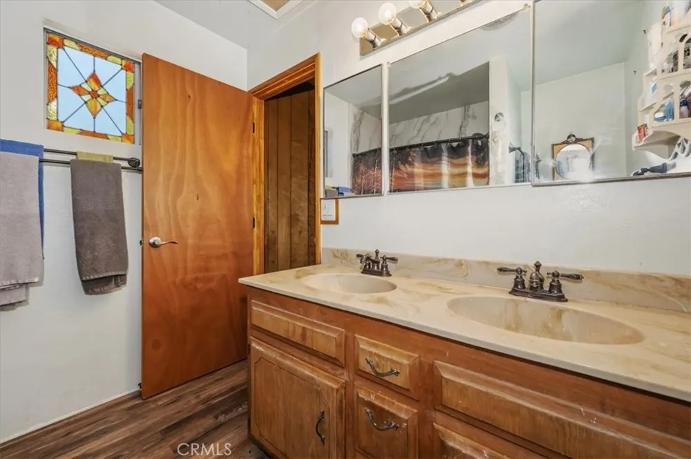 31175 All View Running Springs, CA 92382