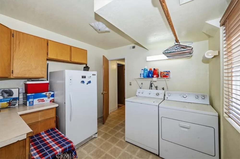 31175 All View Running Springs, CA 92382