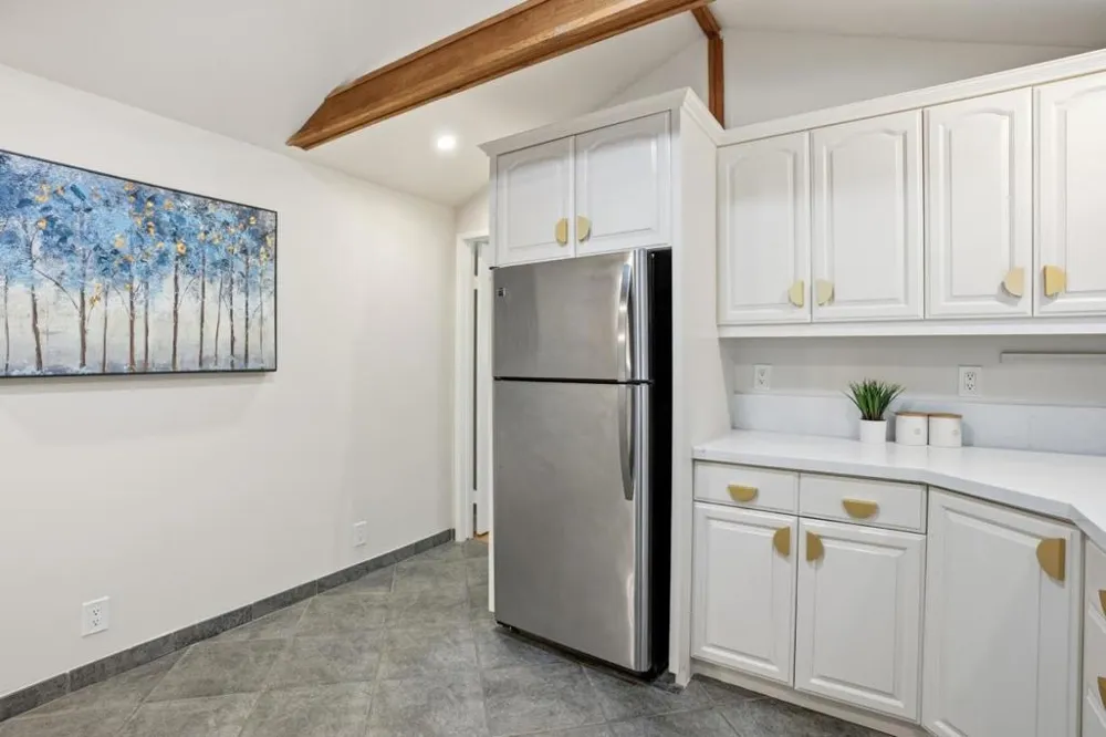 24250 Glenwood Drive Los Gatos, CA 95033