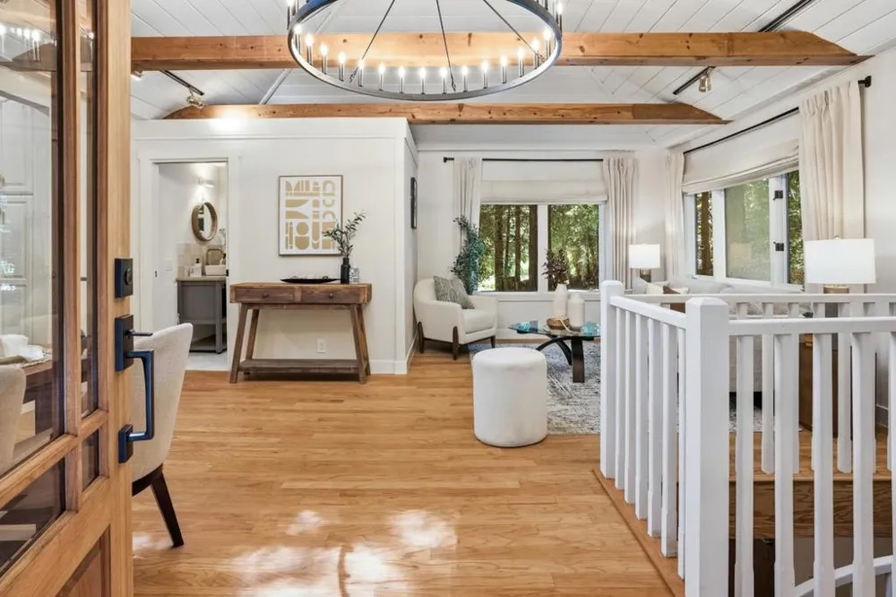 24250 Glenwood Drive Los Gatos, CA 95033