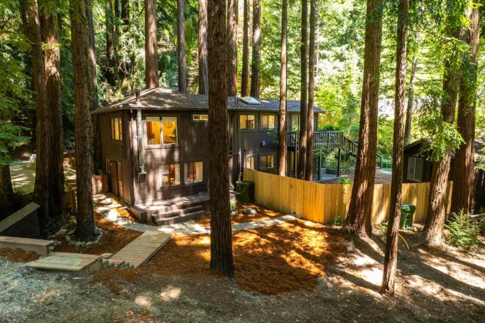 24250 Glenwood Drive Los Gatos, CA 95033