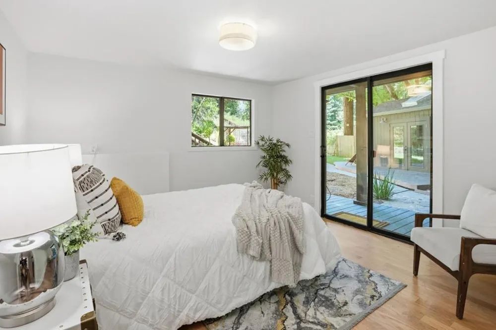 24250 Glenwood Drive Los Gatos, CA 95033