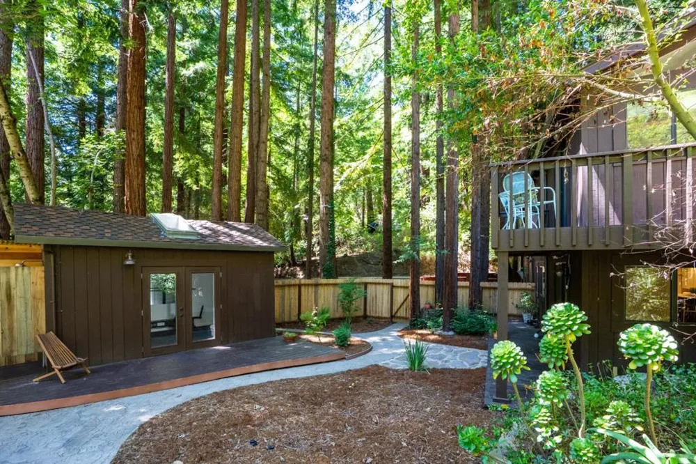 24250 Glenwood Drive Los Gatos, CA 95033