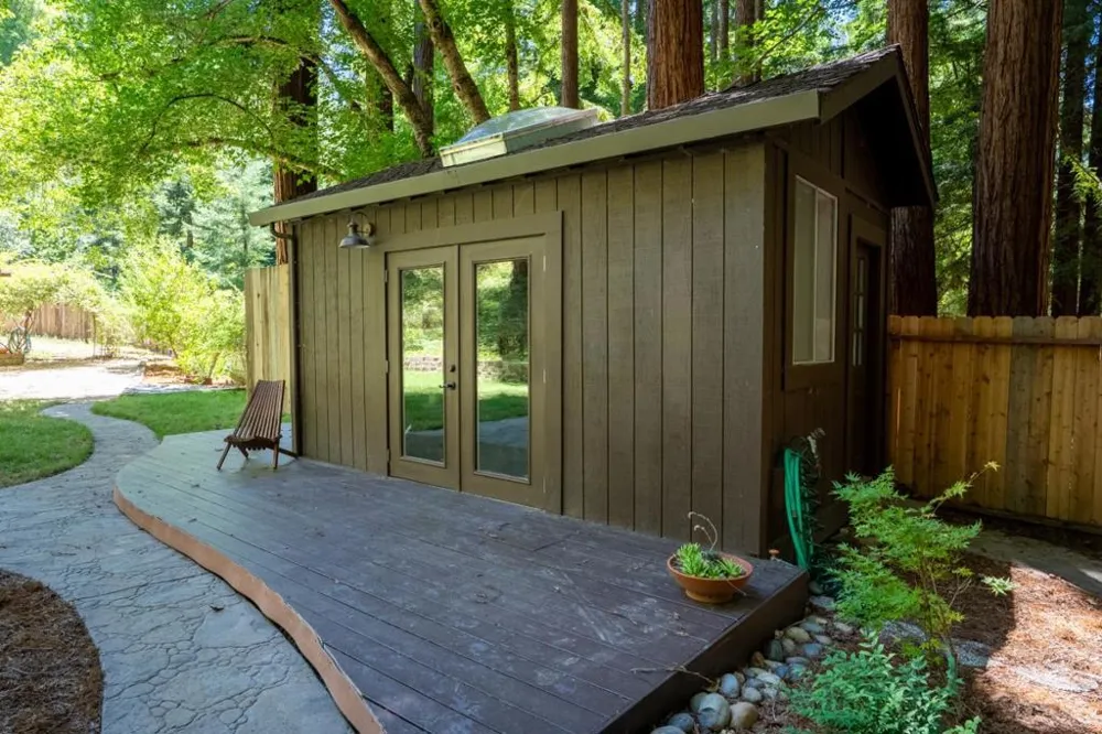 24250 Glenwood Drive Los Gatos, CA 95033