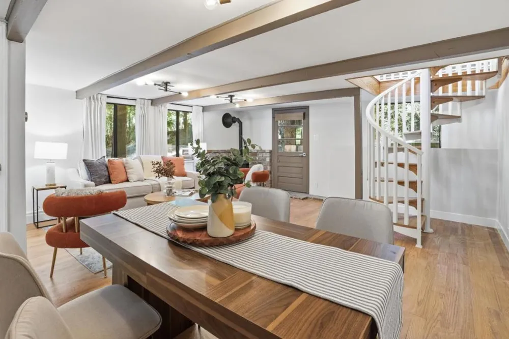24250 Glenwood Drive Los Gatos, CA 95033