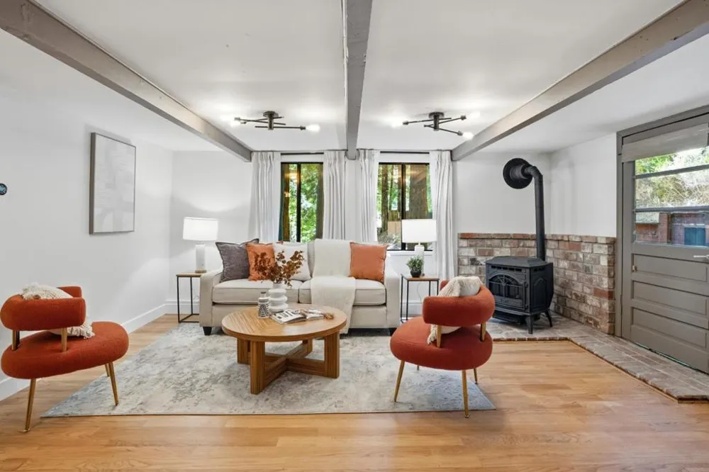 24250 Glenwood Drive Los Gatos, CA 95033