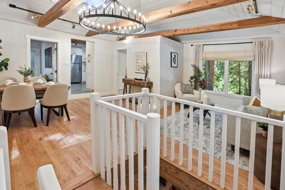 24250 Glenwood Drive Los Gatos, CA 95033