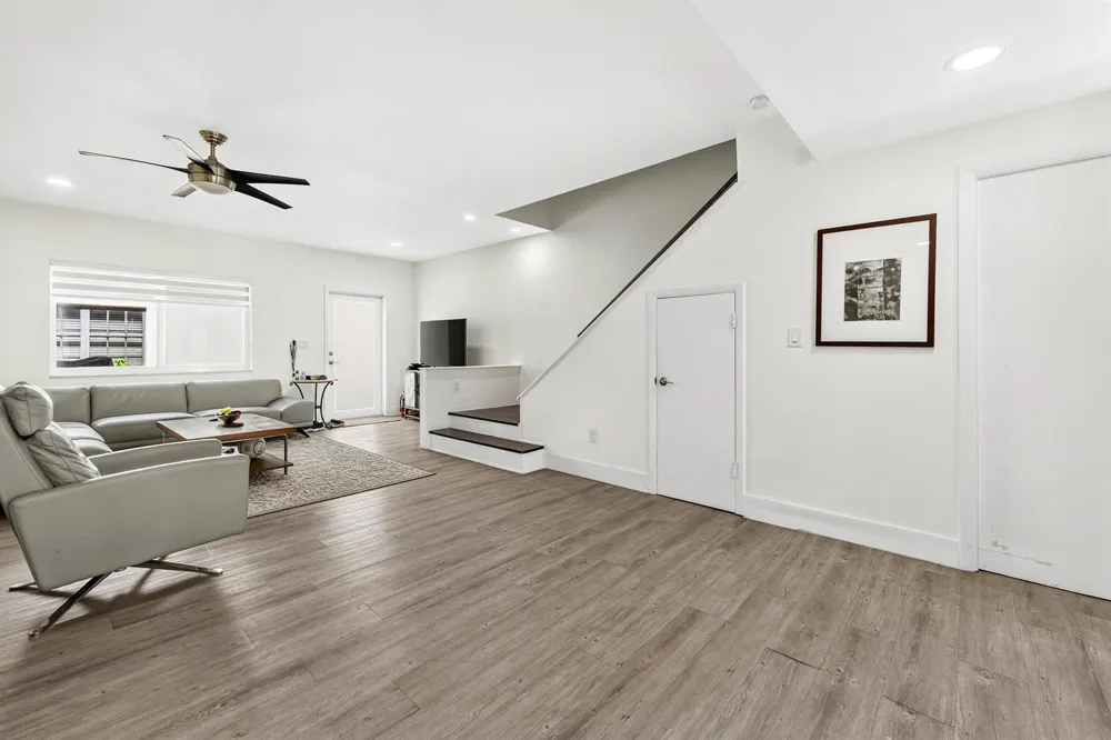 8956 Collins Avenue #4 Surfside, FL 33154