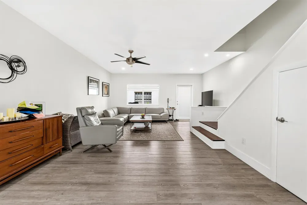 8956 Collins Avenue #4 Surfside, FL 33154