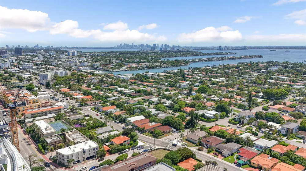 8956 Collins Avenue #4 Surfside, FL 33154
