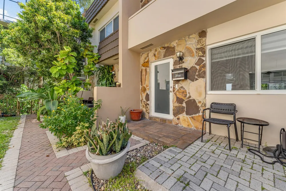 8956 Collins Avenue #4 Surfside, FL 33154