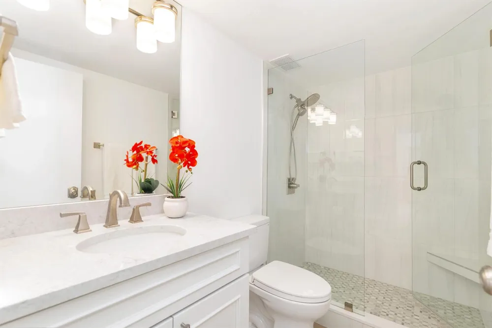 354 Chilean Avenue #6c Palm Beach, FL 33480