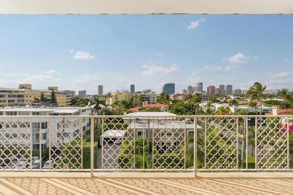 354 Chilean Avenue #6c Palm Beach, FL 33480