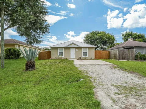 1456 25th Court SW