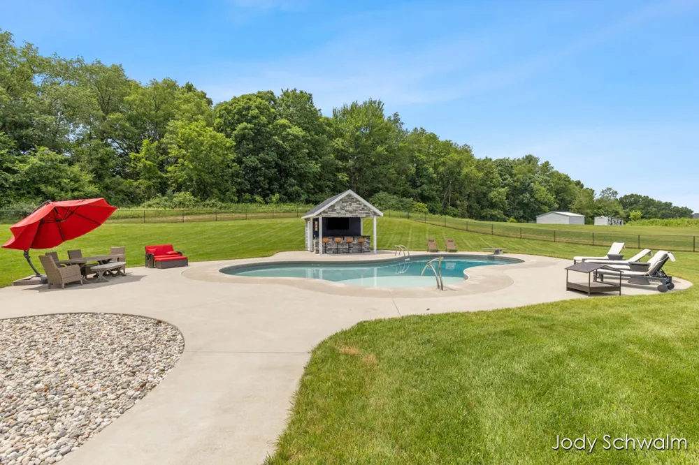 3619 12 Mile Road NE Algoma Township, MI 49341