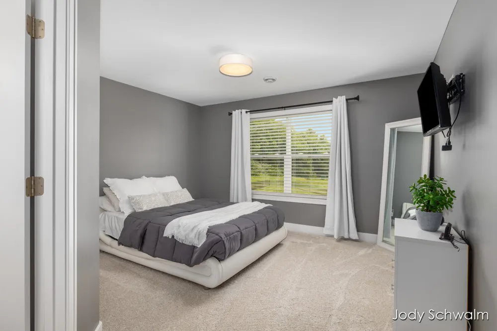 3619 12 Mile Road NE Algoma Township, MI 49341