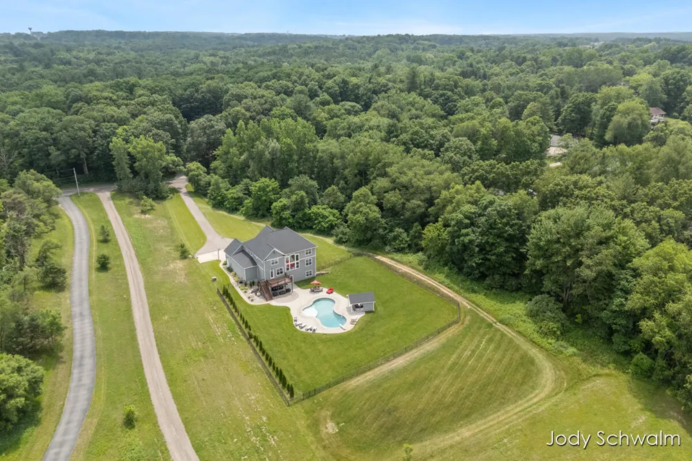 3619 12 Mile Road NE Algoma Township, MI 49341