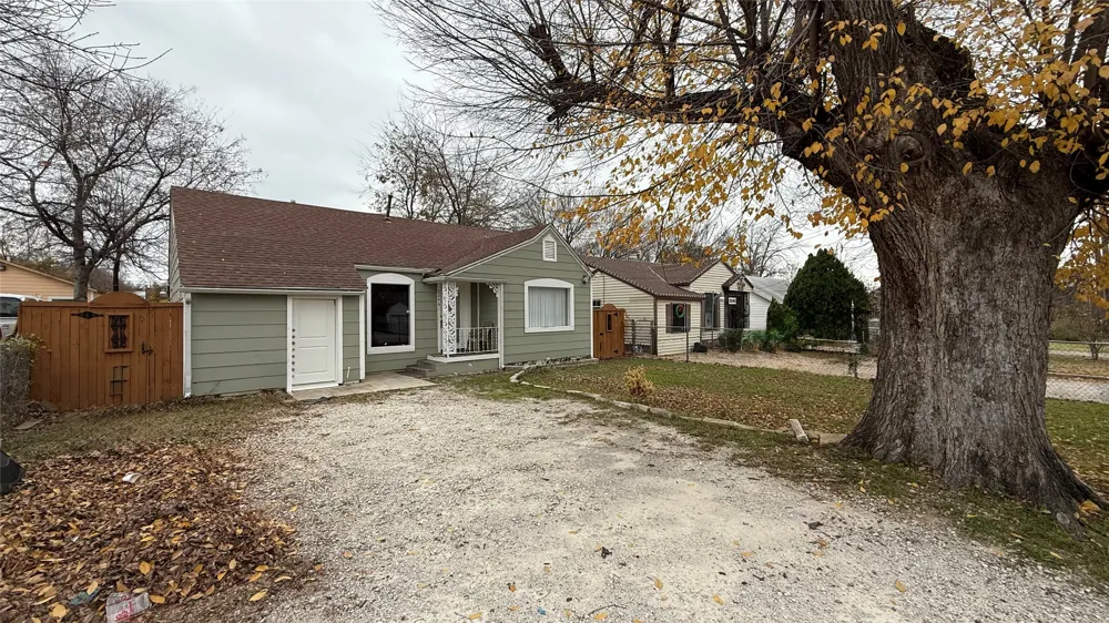 2246 Anson Road Dallas, TX 75235