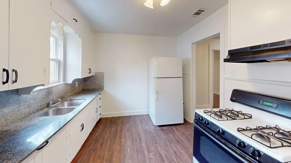 2246 Anson Road Dallas, TX 75235