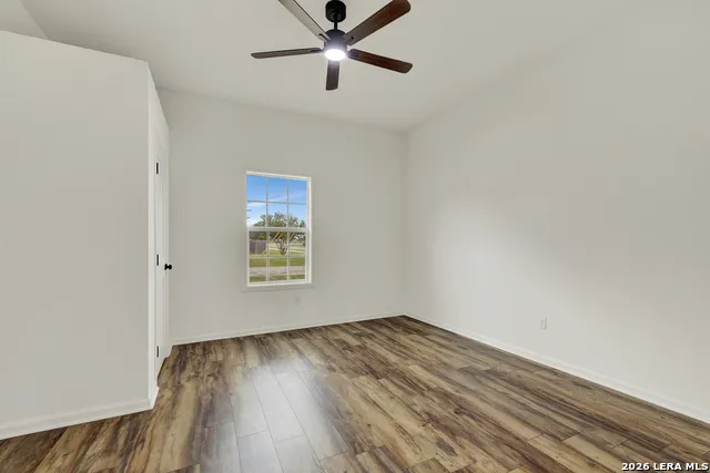 312 Lavernia Marion, TX 78124