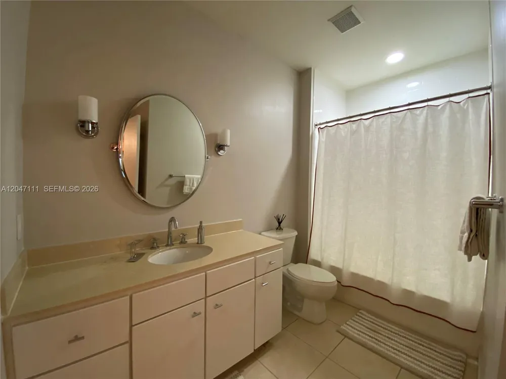 2001 Biscayne Blvd #3203 Miami, FL 33137