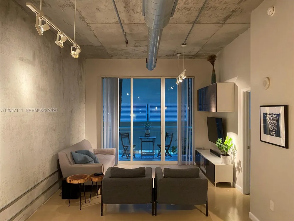 2001 Biscayne Blvd #3203 Miami, FL 33137