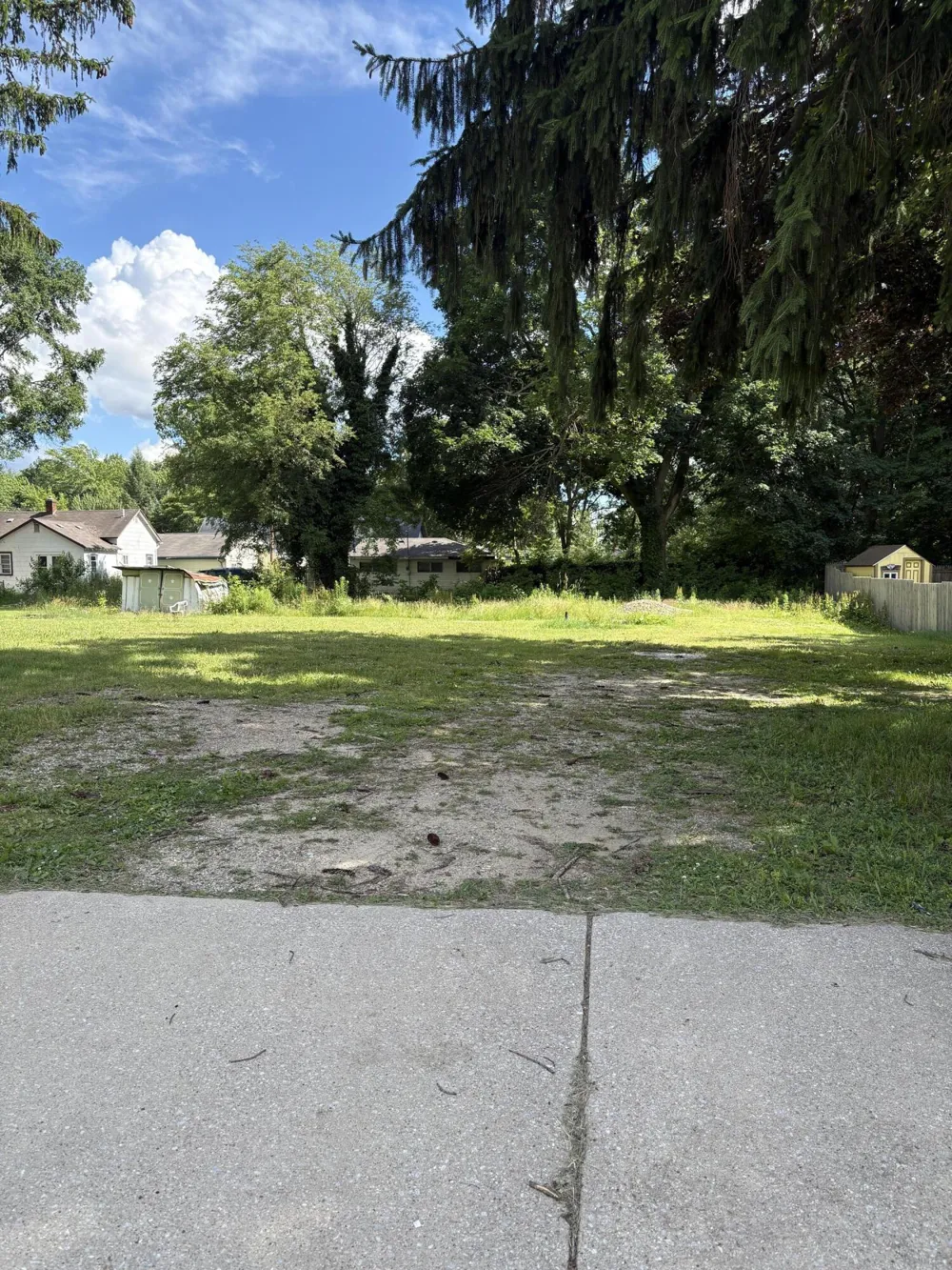 276 E Center Street Coloma, MI 49038