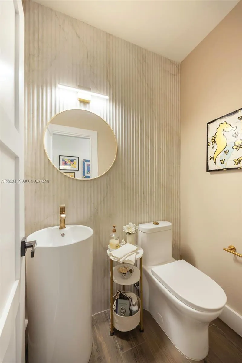 3303 Halissee St Coconut Grove, FL 33133