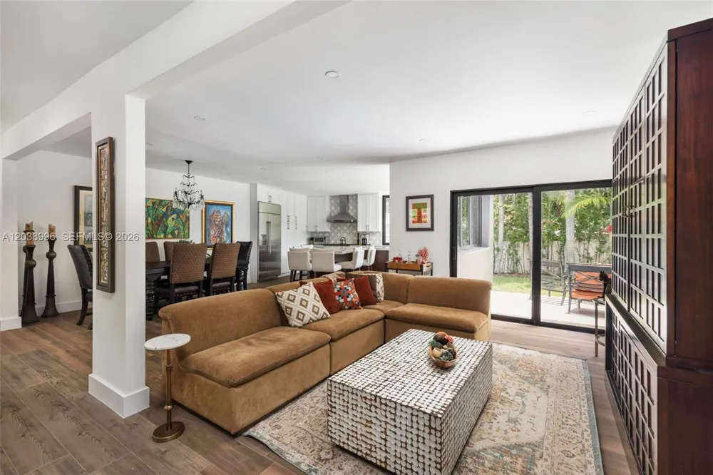 3303 Halissee St Coconut Grove, FL 33133