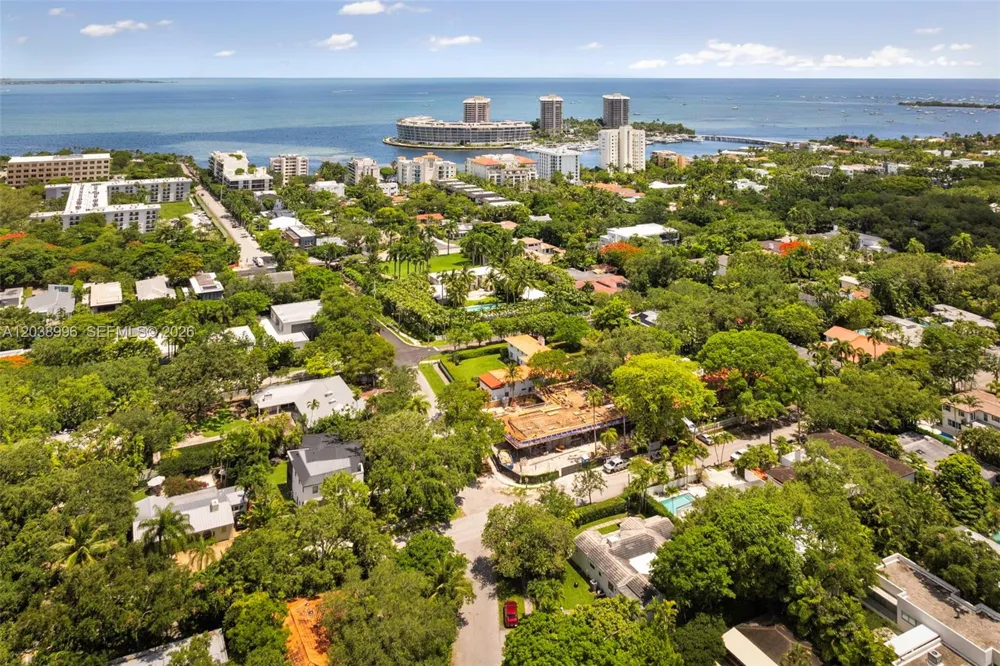 3303 Halissee St Coconut Grove, FL 33133