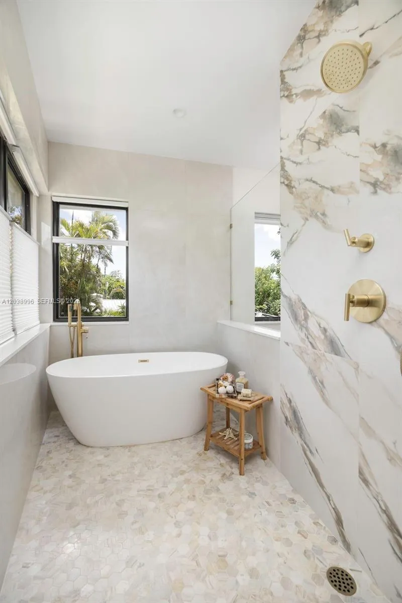 3303 Halissee St Coconut Grove, FL 33133