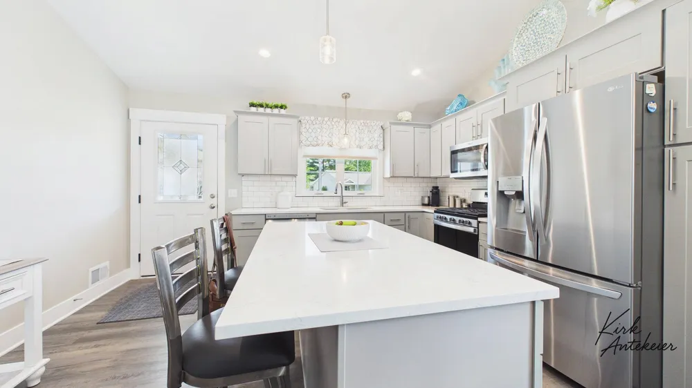 1421 E Addison Way Laketon Township, MI 49445