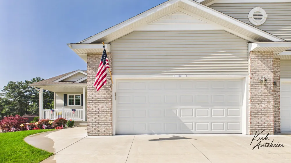 1421 E Addison Way Laketon Township, MI 49445
