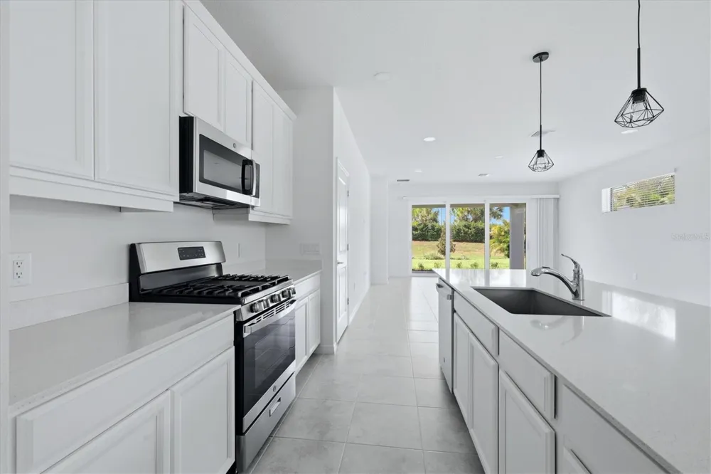 8113 STERNWAY ROAD Sarasota, FL 34240