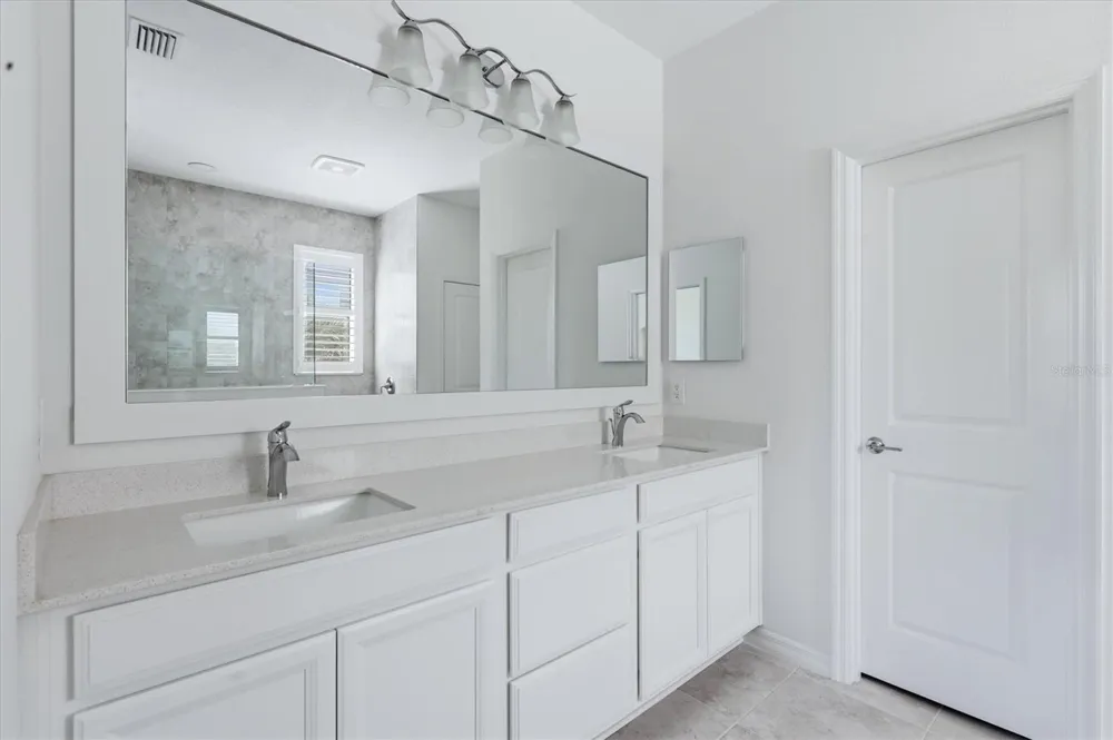 8113 STERNWAY ROAD Sarasota, FL 34240