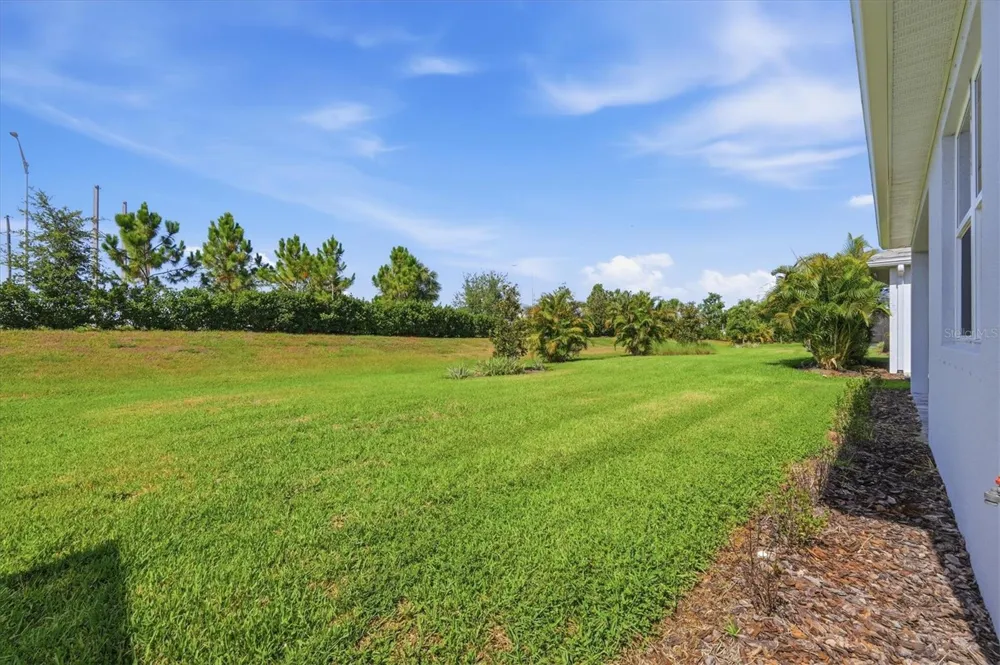 8113 STERNWAY ROAD Sarasota, FL 34240