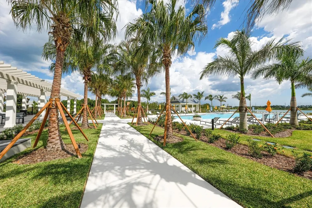 8113 STERNWAY ROAD Sarasota, FL 34240